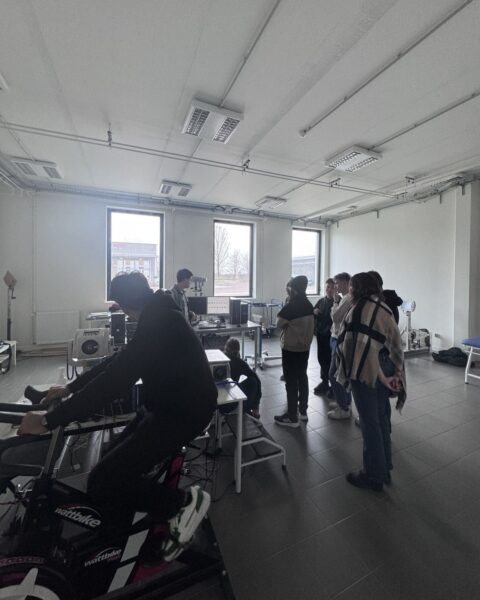 1768313878199 1768313878199