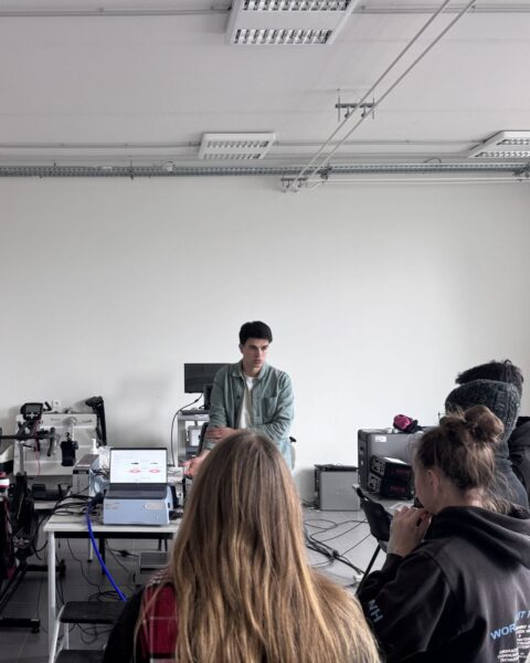 1768313878250 1768313878250